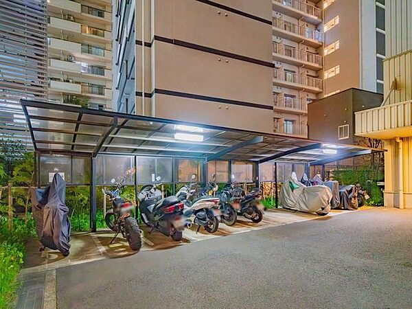 バイク置き場