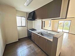 横浜市都筑区東山田一丁目　中古戸建 4LDKのリビング/ダイニング