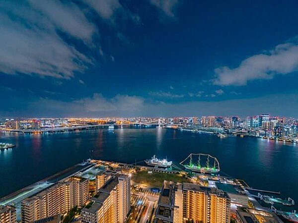 バルコニーから（夜景）