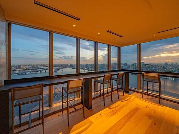 SKY LOUNGE OCEAN