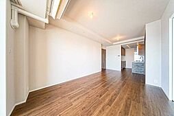 プラウドタワー東池袋 3LDKの室内