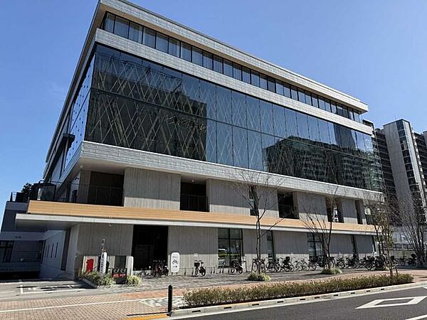 中央区役所 晴海特別出張所 660m