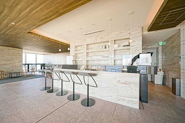 SKY LOUNGE OCEAN