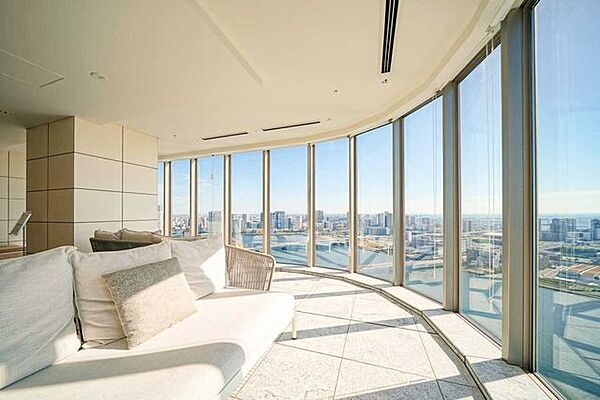 SUNNY　LOUNGE