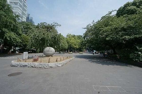 上野公園 700m