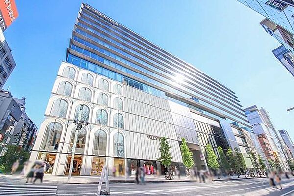 GINZA SIX 900m