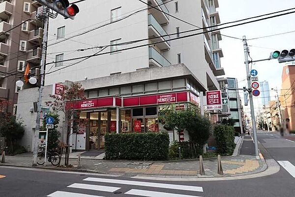 成城石井　東麻布店 420m