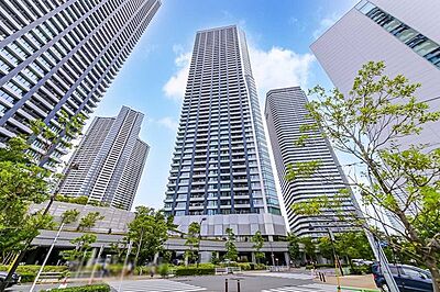 外観：中央の物件です