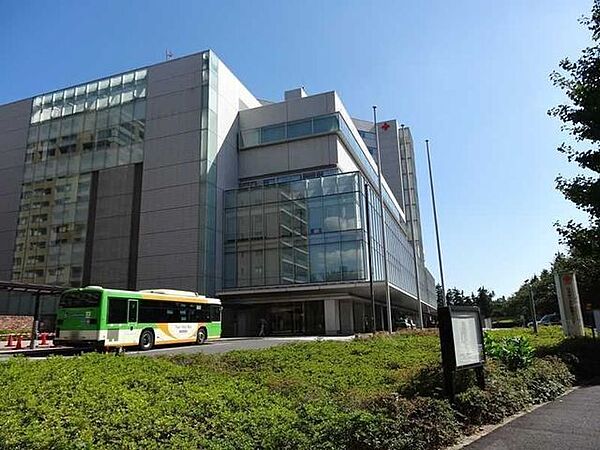 日本赤十字社医療センター 605m