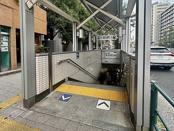 東京メトロ南北線「麻布十番」駅 400m