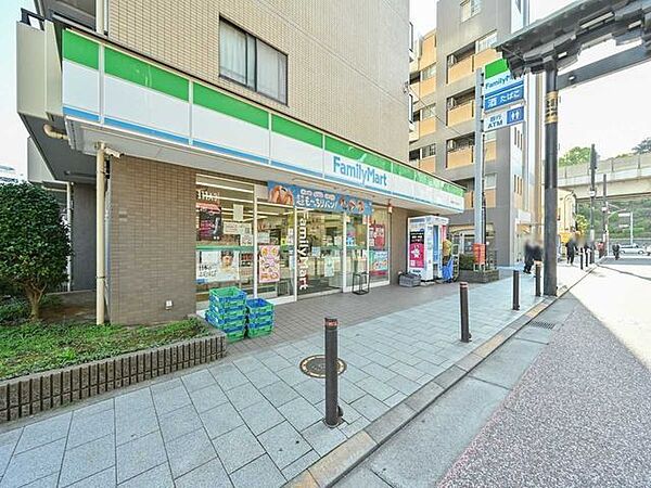 ファミリーマート新馬場サクセス通り店 60m