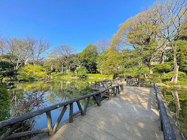 有栖川宮記念公園 810m