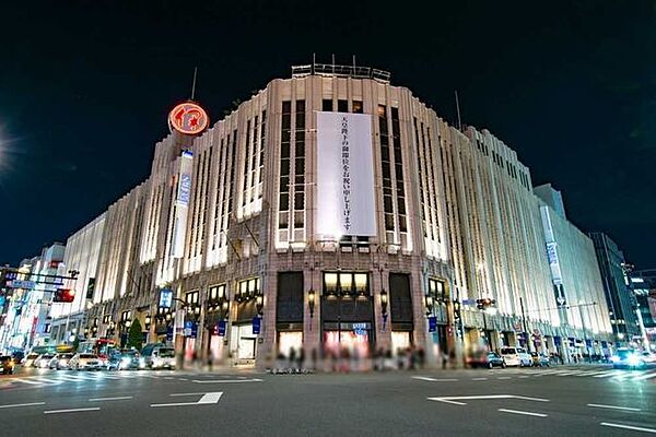 伊勢丹 新宿店 2000m