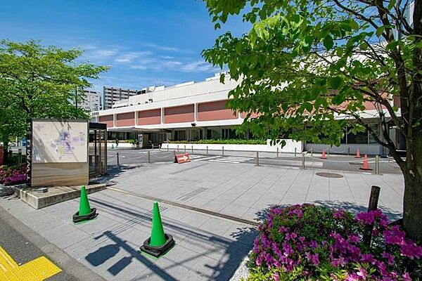 東京女子医科大学病院 260m