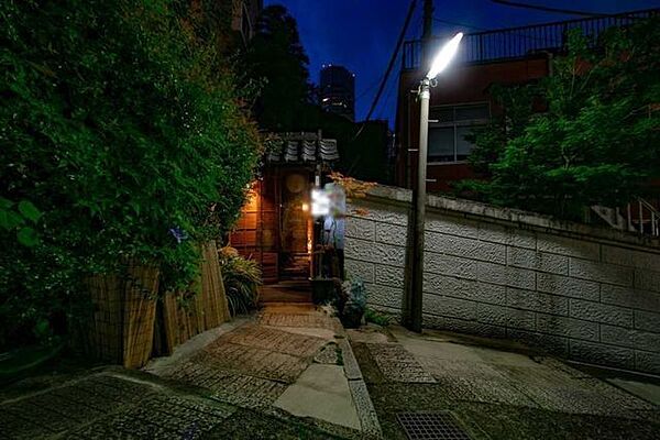 荒木町 560m