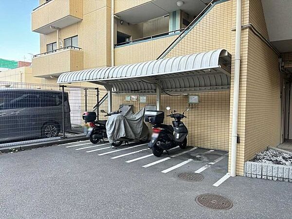 バイク置き場