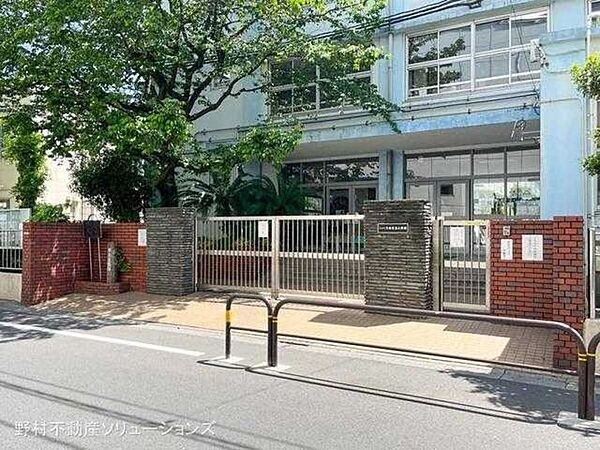 足立区立千寿常東小学校 690m