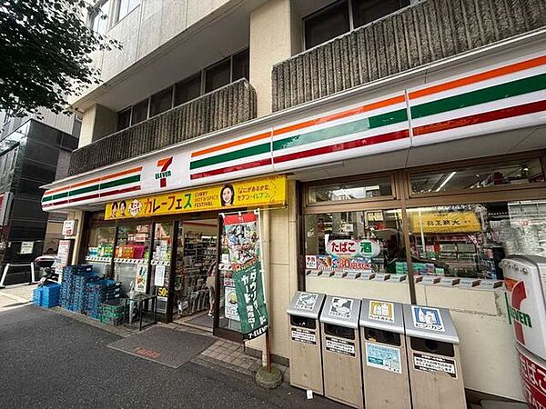 セブンイレブン東高円寺駅前店 400m