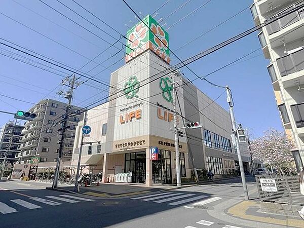 ライフ　西小岩店 600m