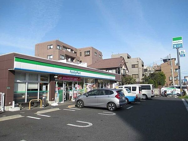 ファミリーマート 江戸川西小岩五丁目店 290m