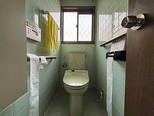 トイレを拡大表示