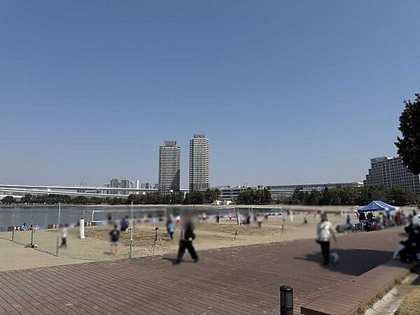 お台場海浜公園 670m