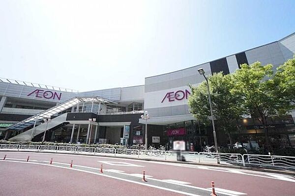 イオン東雲ショッピングセンター 700m