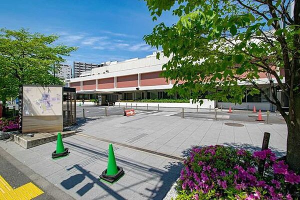 東京女子医科大学病院 470m