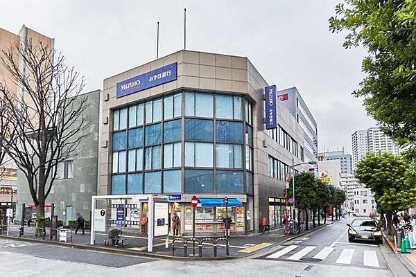 みずほ銀行　大井町支店 650m