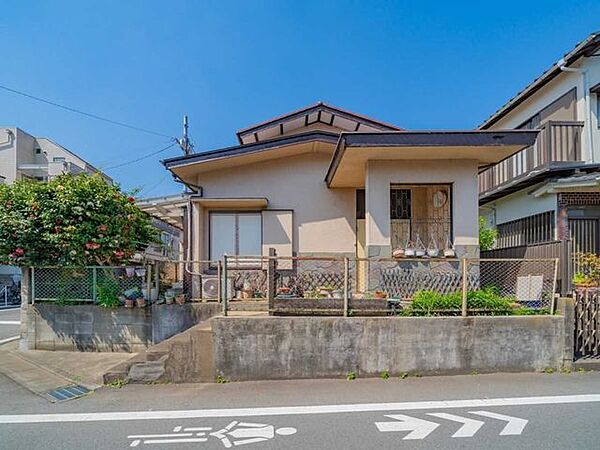 東側から