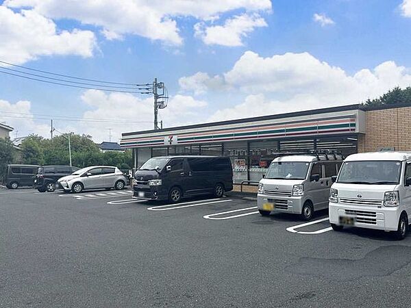 セブンイレブン世田谷千歳台3丁目店 190m
