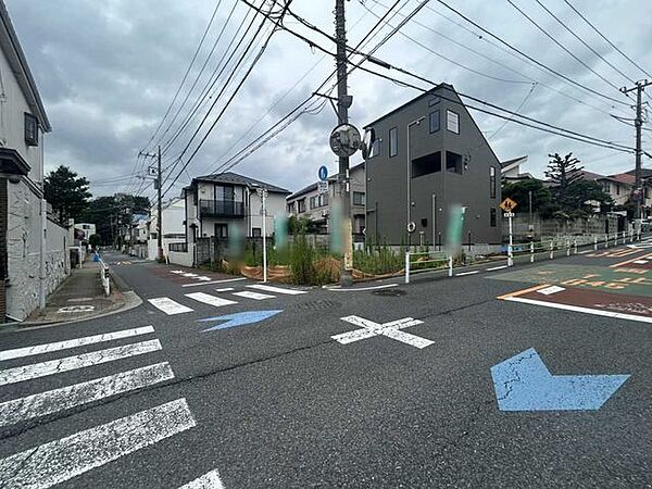 南側約6.2m公道東側約7.9m公道