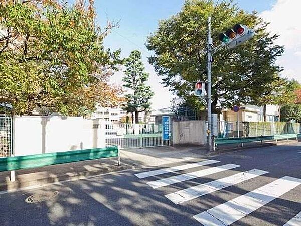 区立多門小学校 560m