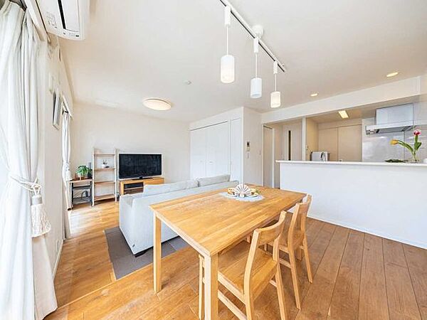リビング/ダイニング