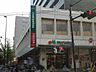 周辺：マルエツ中里店 450m