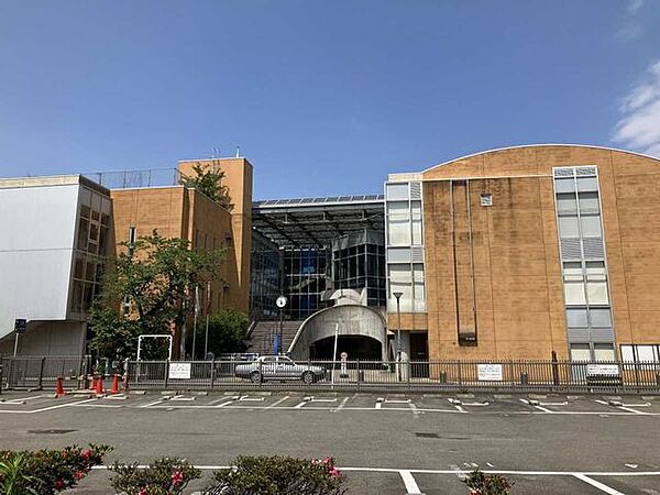 志木市立志木小学校 990m