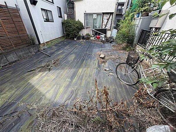 北側の裏手部分