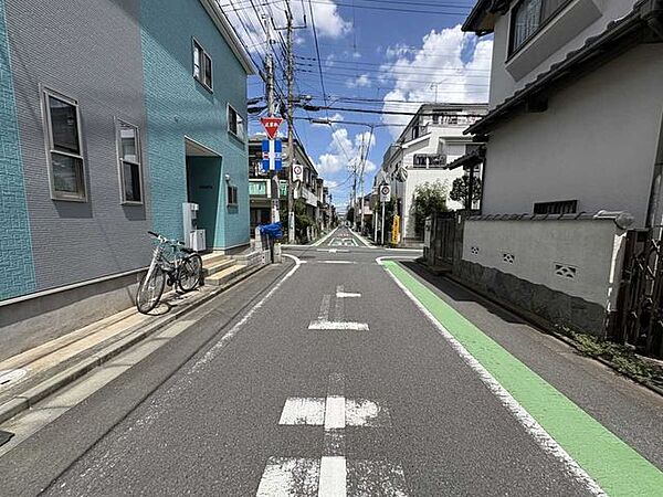 西側前面道路　公道　幅員約5.4m