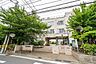 周辺：足立舎人小学校 290m