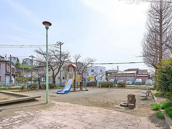 前貝塚南公園 30m