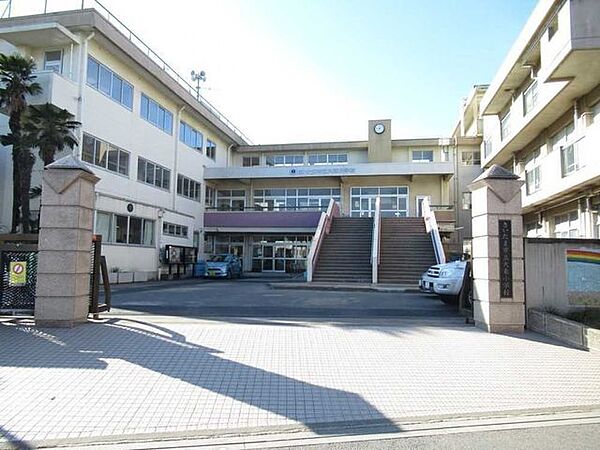 さいたま市立大東小学校 480m
