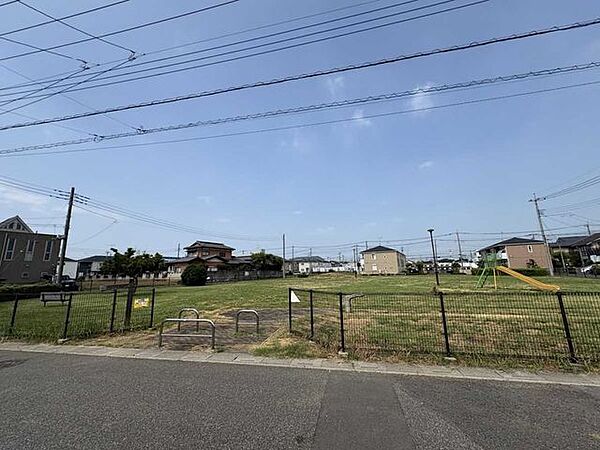 なつつばき公園 90m