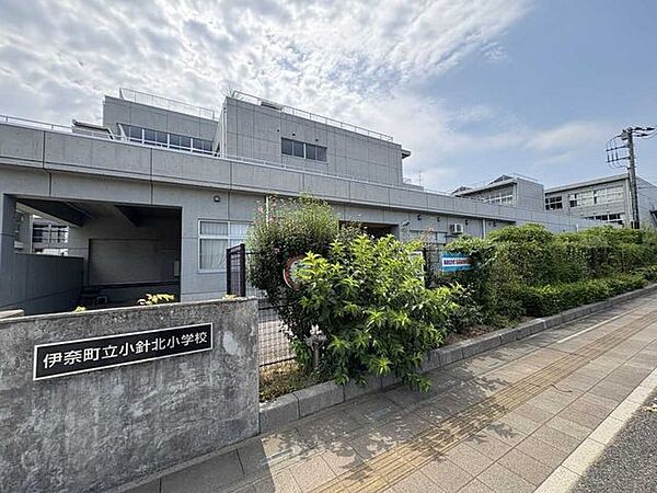 小針北小学校 720m