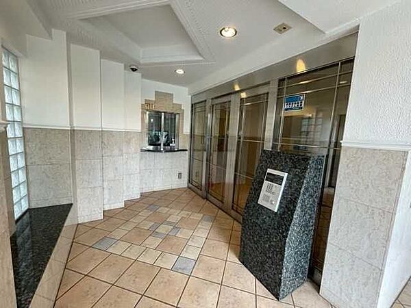 エントランスを拡大表示