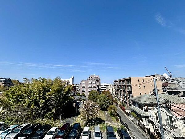 北側ルーフバルコニー側