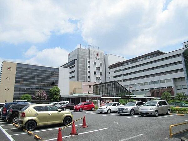 武蔵野赤十字病院 1070m