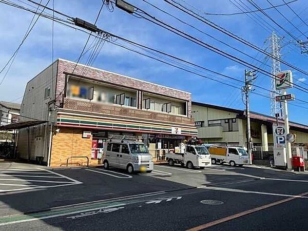 セブンイレブン　三鷹牟礼4丁目店 100m