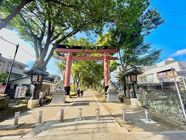 大宮氷川参道 378m