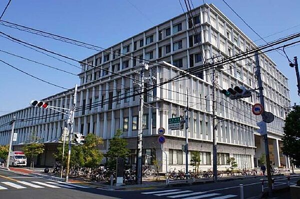 東京ベイ浦安市川医療センター 750m