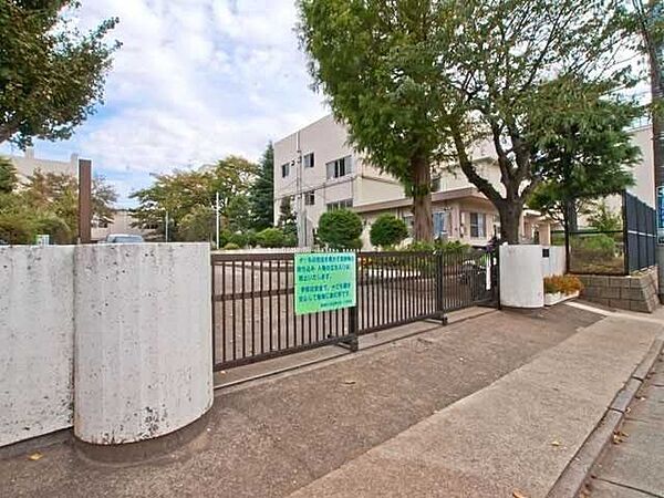 船橋市立習志野台第一小学校 480m